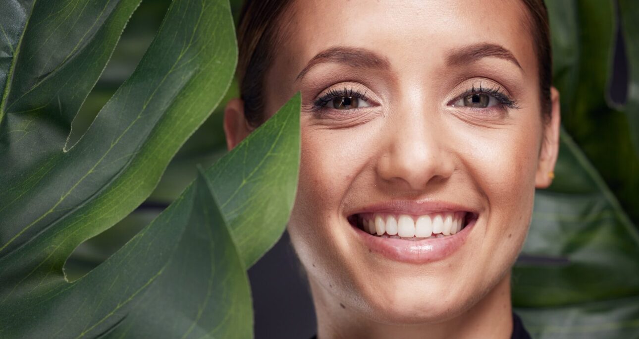 Hollywood Smile vs. Natural Enhancement: Finding Your Balance